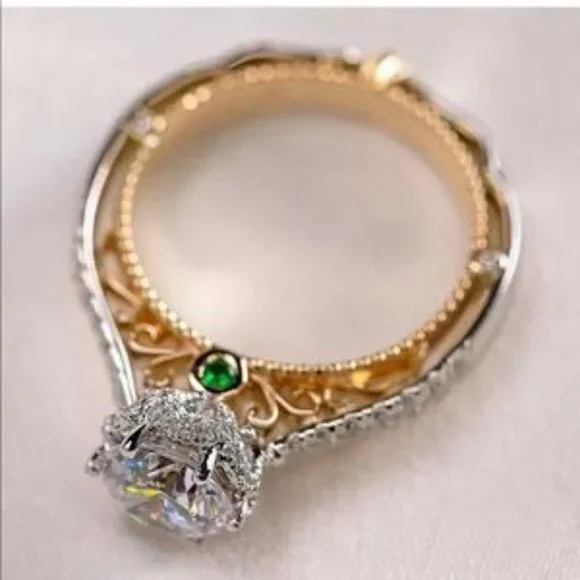 Lovely 925 Silver Simulated White Sapphire Ring - Picture 9 of 12